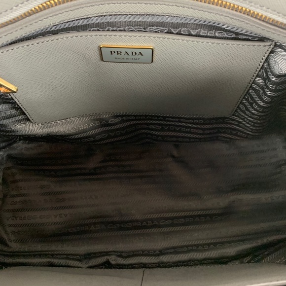 New Prada Italian Galleria Large Double Zip Tote - Picture 8 of 8